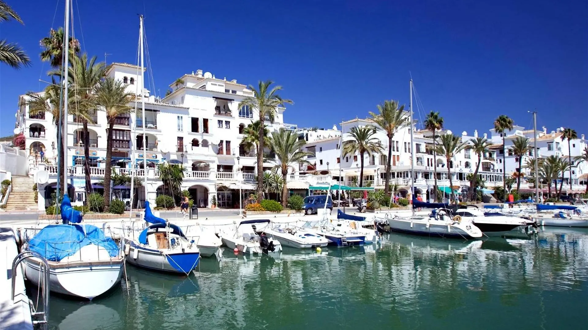 Amazing Sea Views From This Exquisite Three-Bedroom Penthouse Apartment Buenas Noches