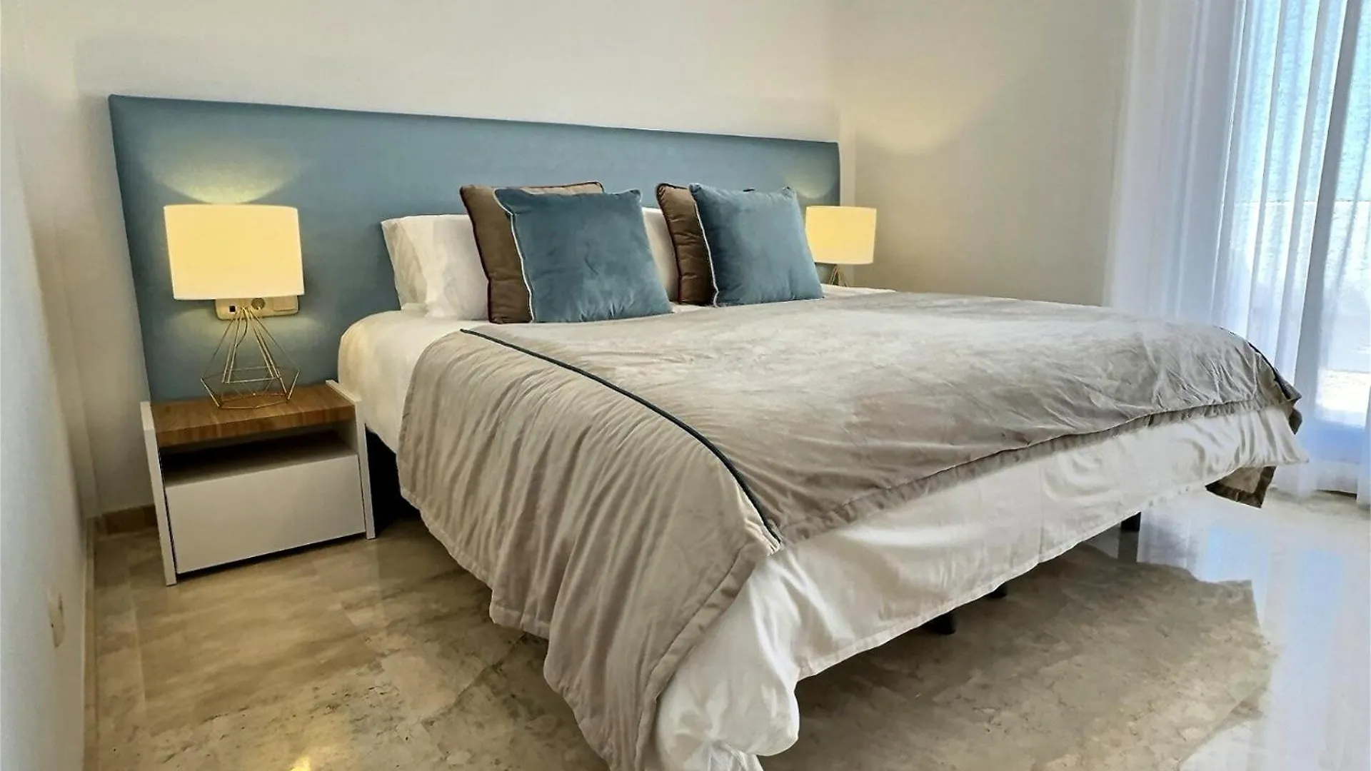 Amazing Sea Views From This Exquisite Three-Bedroom Penthouse Apartment Buenas Noches